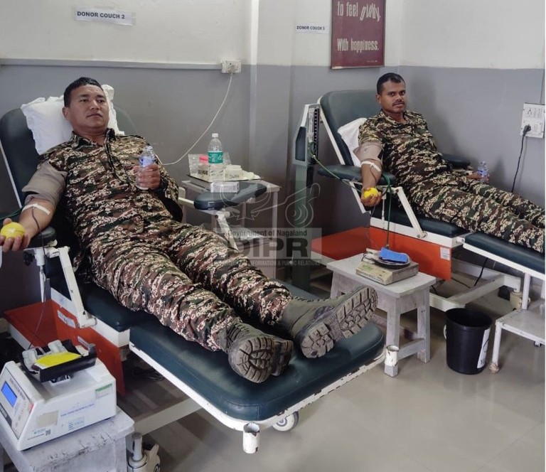 Two jawans of the 78 Battalion of CRPF, CT/GD Hengoulal Khongsai and CT/GD Bapina Maharana, donated blood to save the life of a critically ill patient at Naga Hospital, Kohima on May 13. (DIPR Photo)